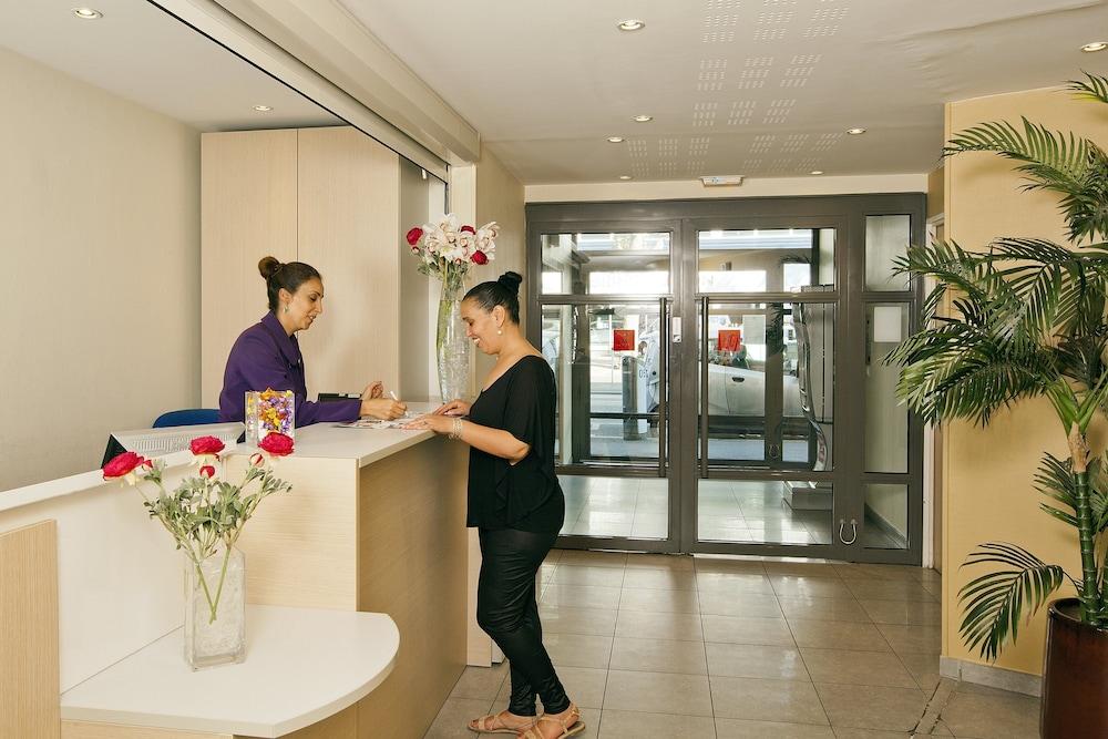 Séjours&Affaires Paris-Malakoff Exterior foto